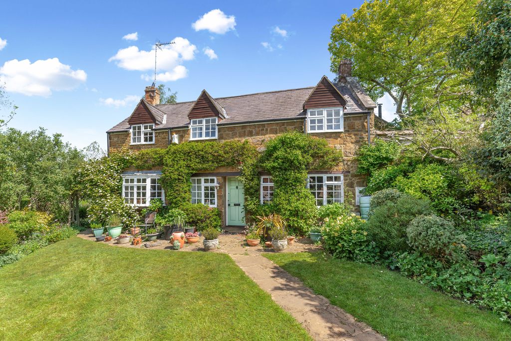 The Gogs, Little Green Bloxham